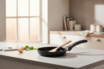 AMT Stekepanne Ø20 cm, Høyde 4 cm